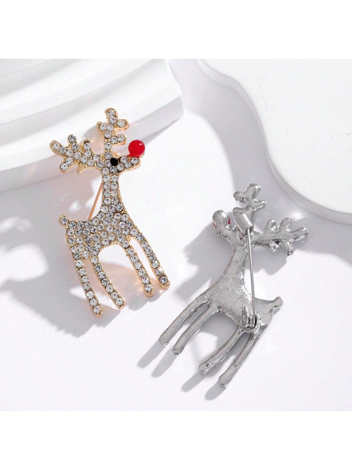 Funkelnde Strass-Reh-Brosche - Elegante Weihnachtsnadel für vielseitigen Feiertagsstil