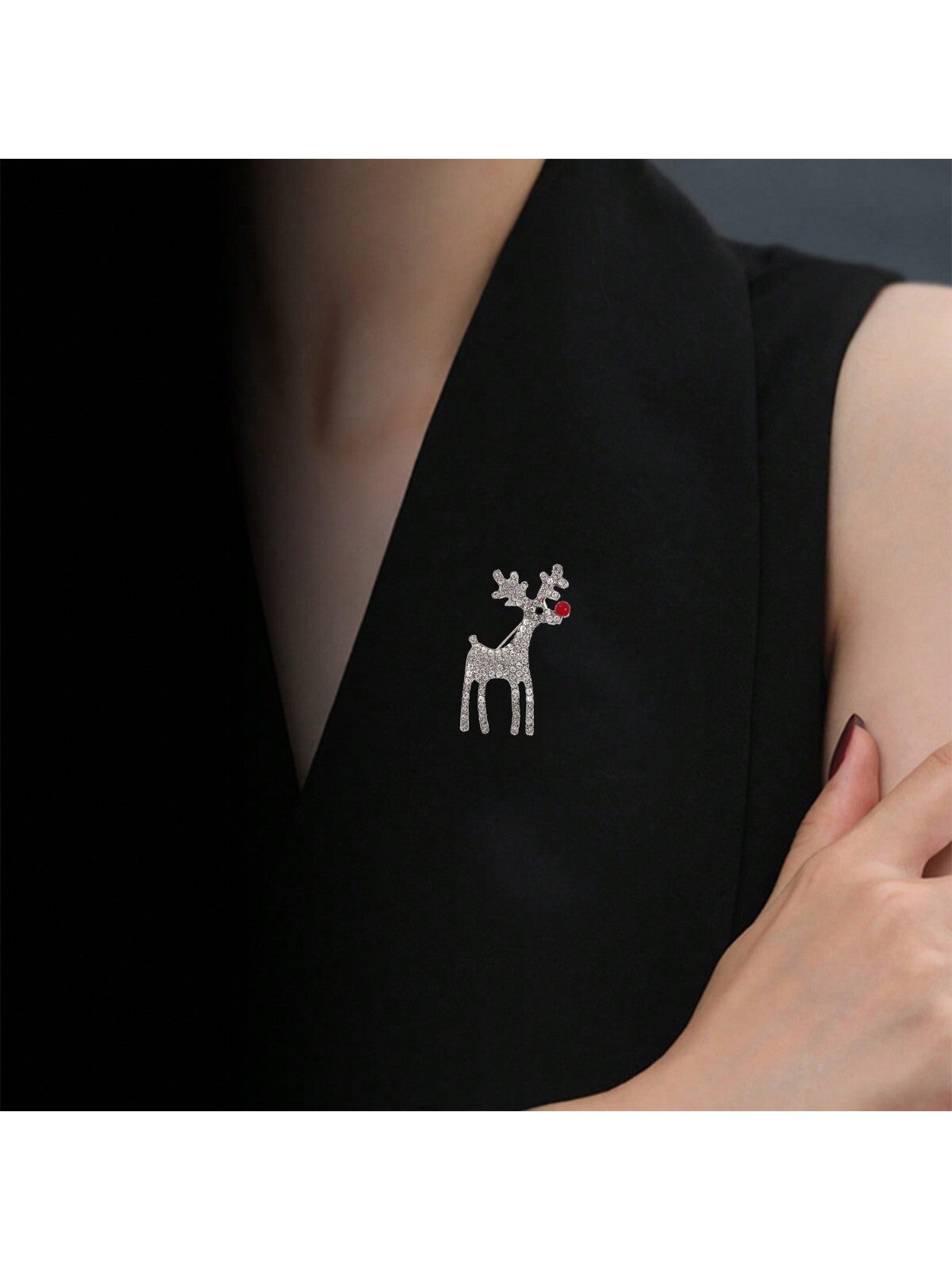 Funkelnde Strass-Reh-Brosche - Elegante Weihnachtsnadel für vielseitigen Feiertagsstil