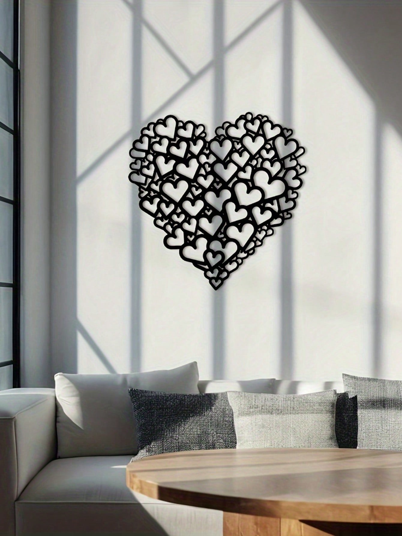 Herzliche Eleganz: Romantische Eisen-Wandkunst in Herzform - Perfekte Dekoration für Innen- und Außenbereiche!