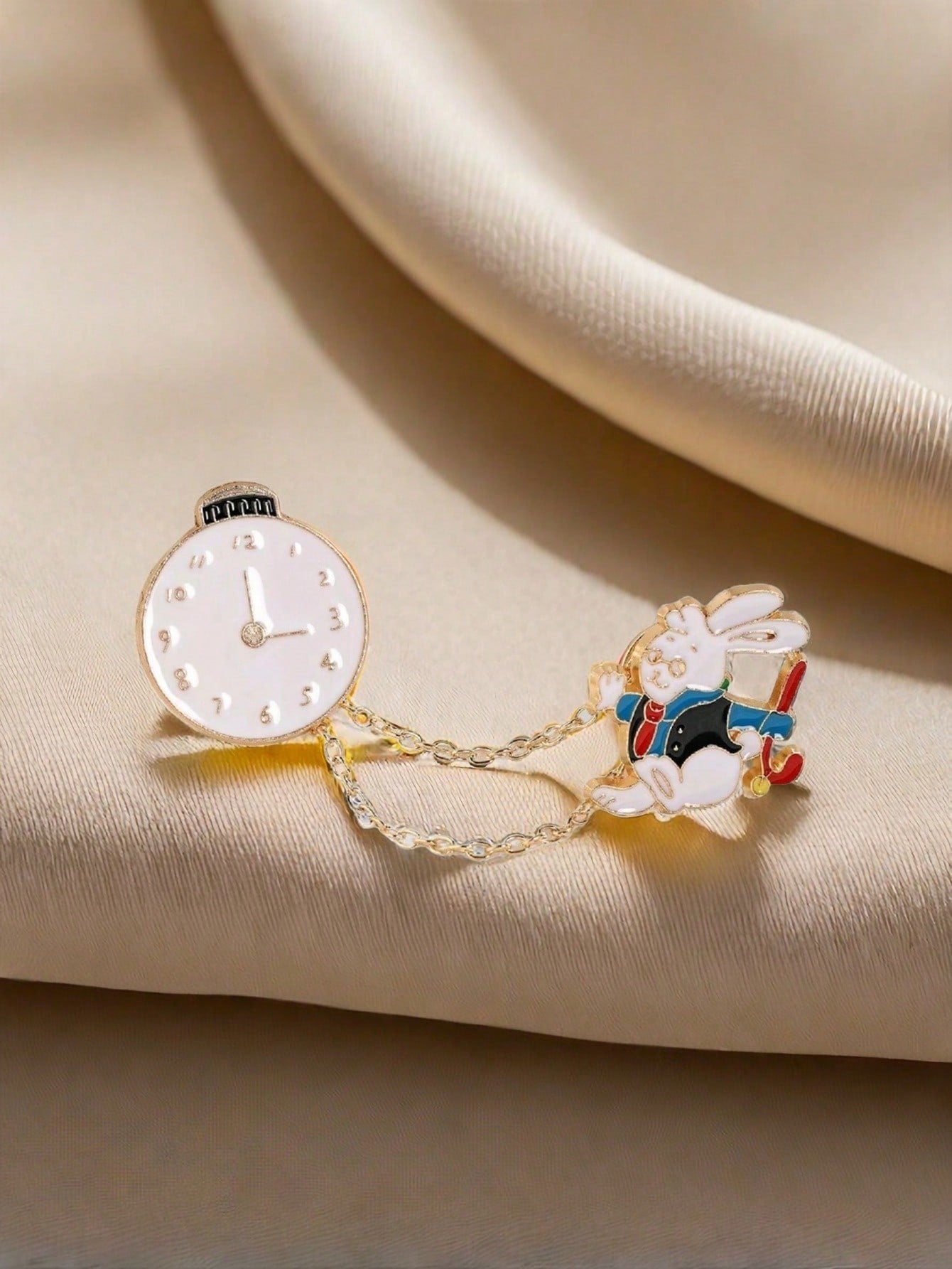 Verspielt Wunderland: Alice im Wunderland Hasen Brosche & Uhren Set - Charmantes Kettenaccessoire für Paare