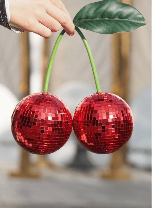 Kirsche Disco Ball Wanddekoration - Lebhaftes pinkes, fruchtinspiriertes hängendes Akzentstück für Zuhause und Partys
